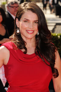 Julia Ormond